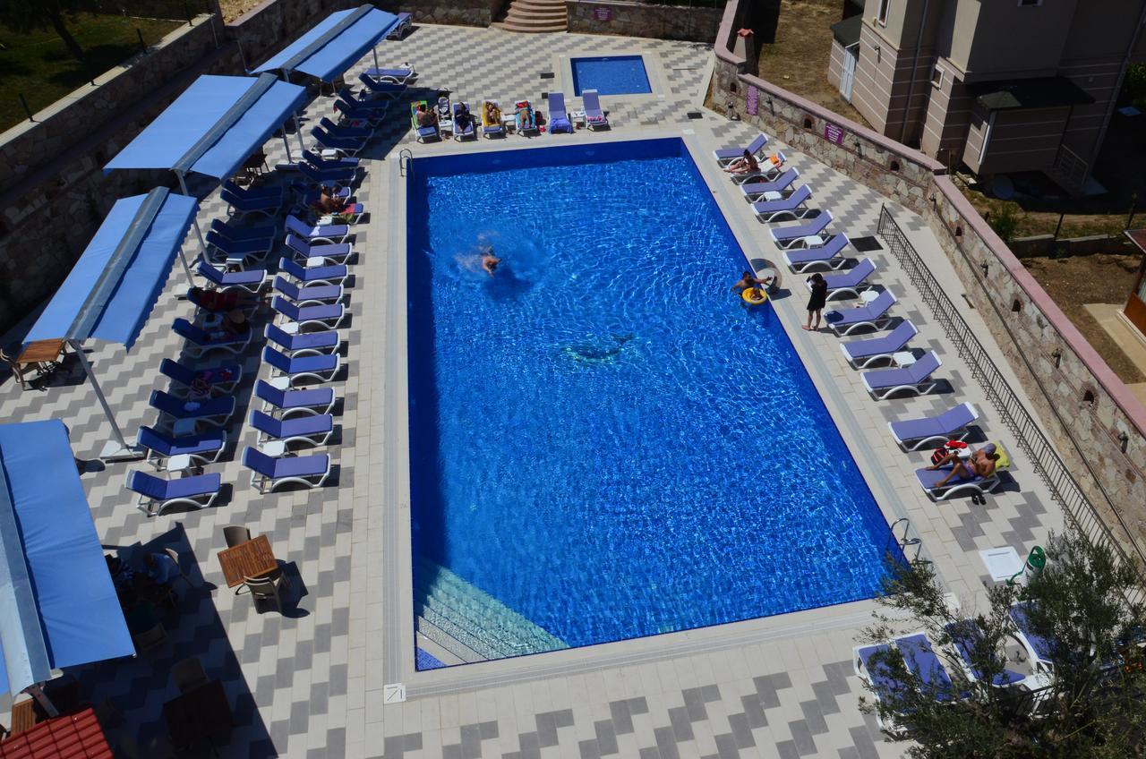 Elisa Hotel Айвалык Экстерьер фото