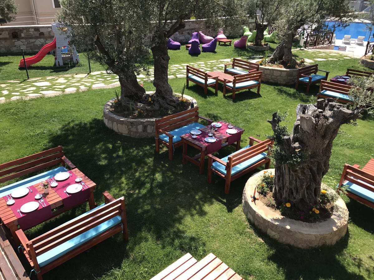 Elisa Hotel Айвалык Экстерьер фото